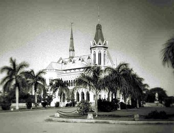 Frere Hall, Karachi Frere Hall, Karachi Cantonment taken from the gardens. Frere Hall was formerly the Garrison Civic Centre and Public Library. It also housed the public...