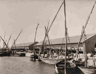 Keamari Jetty, Karachi The busy, bustling jetty for 'bundar' boats at Keamari harbour, Karachi, These bundar boats traded locally along the coast and were often used as 'taxis'...